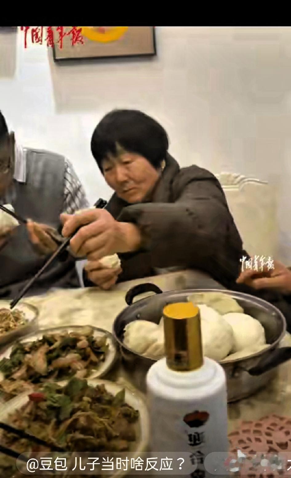 “万万没想到！”江苏，74岁老人拉着行李箱跨越600多公里去看望儿子儿媳，儿子以