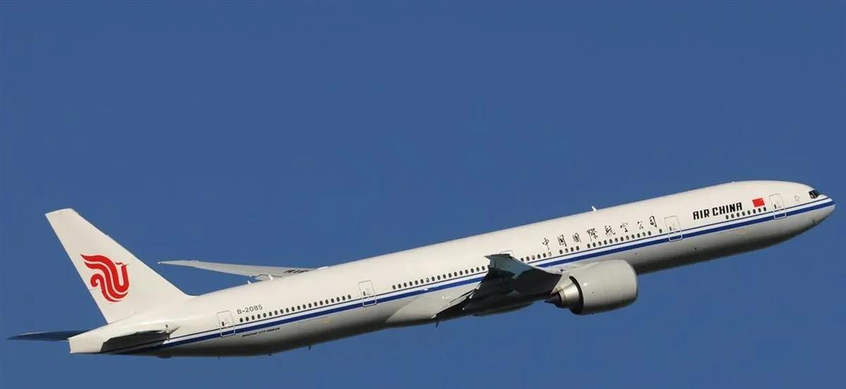 有人提出建议：中国可以参考俄罗斯的做法，不允许日本民航飞机过境中国领空。如此一来