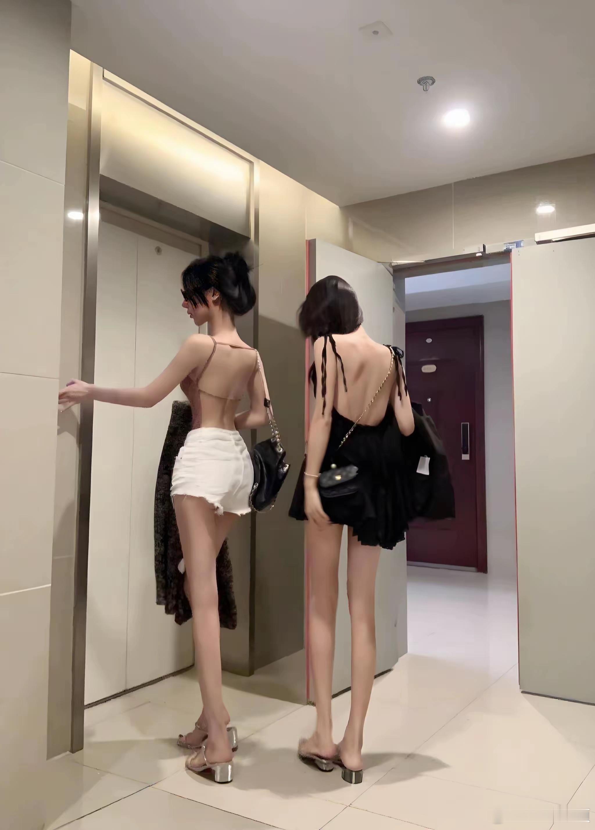 不敢想象这样的女孩子会有多香。