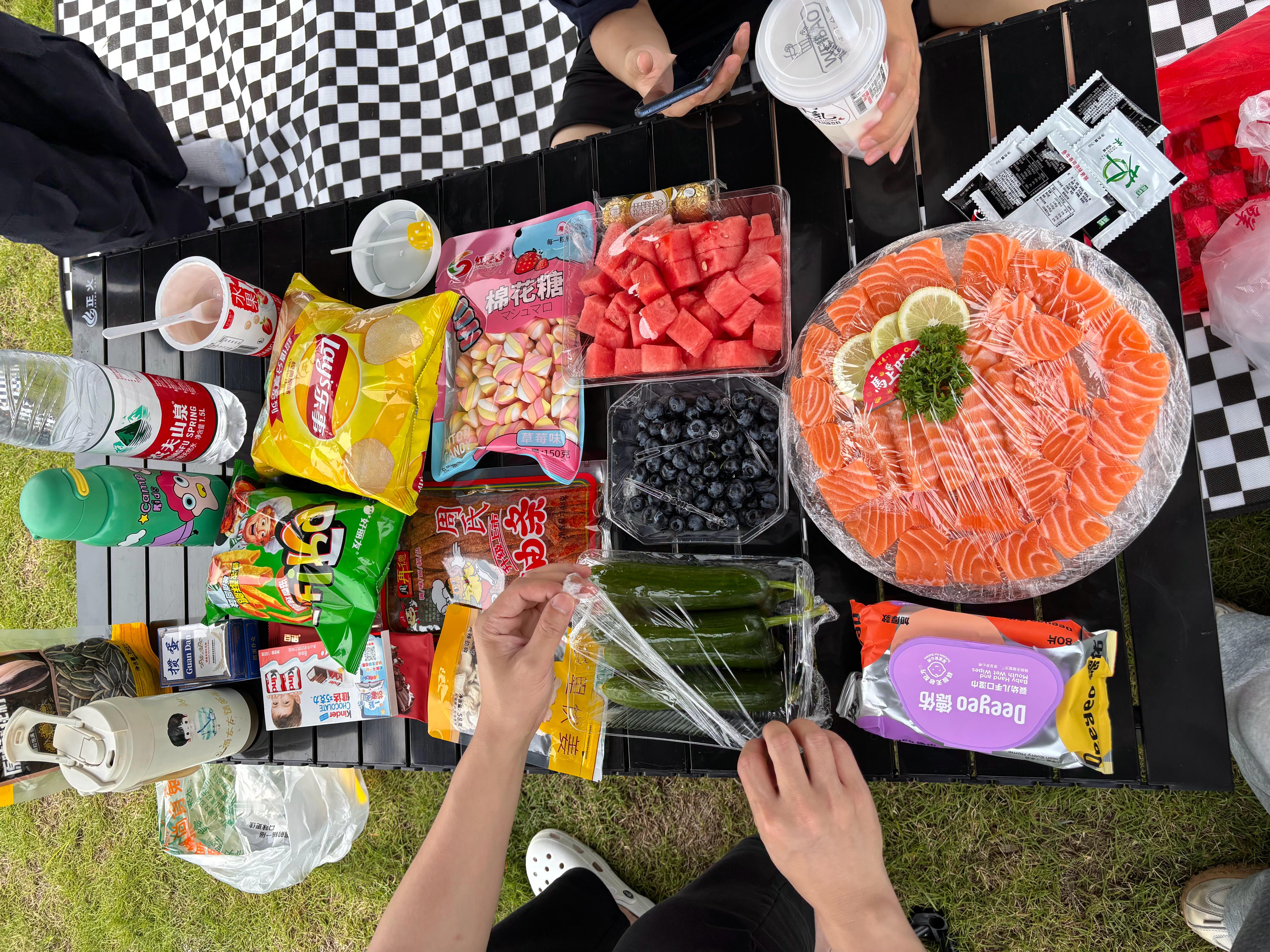 天气极好适合露营⛺️微风徐徐蓝天白云惬意得很！