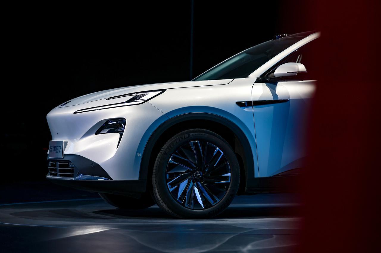 安全不分高低配，别克至境E7用2100MPa潜艇级车身守住底线。汽车行业有一