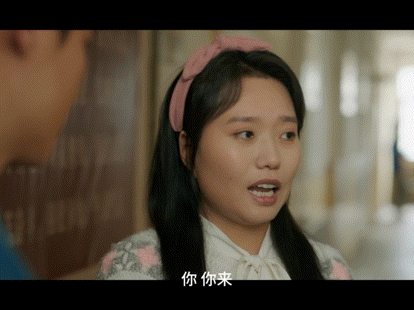 影视寒冬只针对没背景的演员吧，有背景的依旧资源不断。比如李雪琴。刘家成的