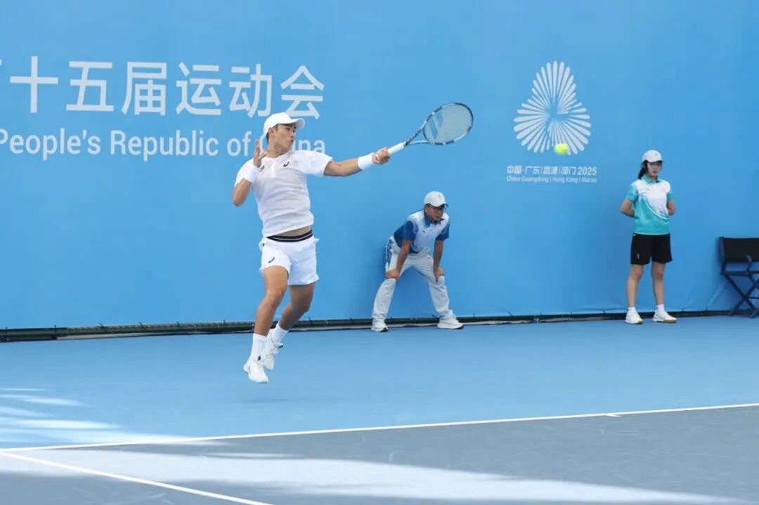今年全运会网球团体赛，改成了青年团体。附带的其他改制，都挺有意思。一单：必须是U