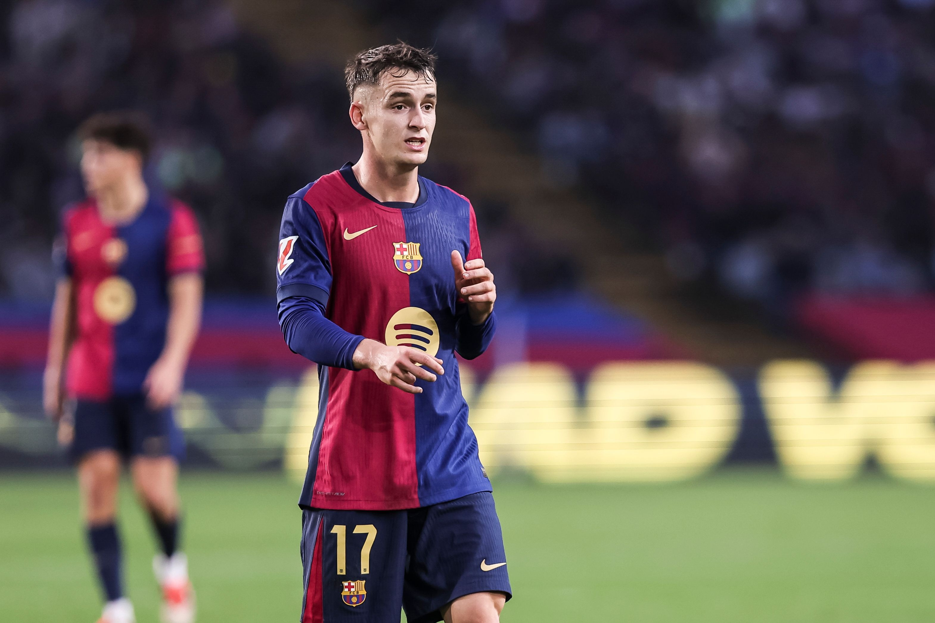 世体称赞卡萨多: 展现了出色的扫荡能力, 持球时也很稳健