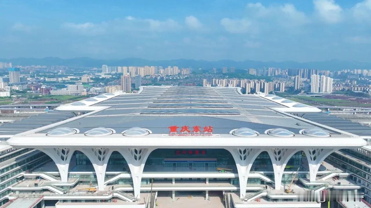 6月27日，由中国所属中铁十一局、中铁十二局、中铁十七局、中铁十八局、中铁二十二