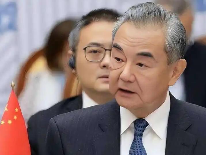 轮到我们立规矩了！王毅外长把中国的规矩，当面立给了欧洲人！7月21日