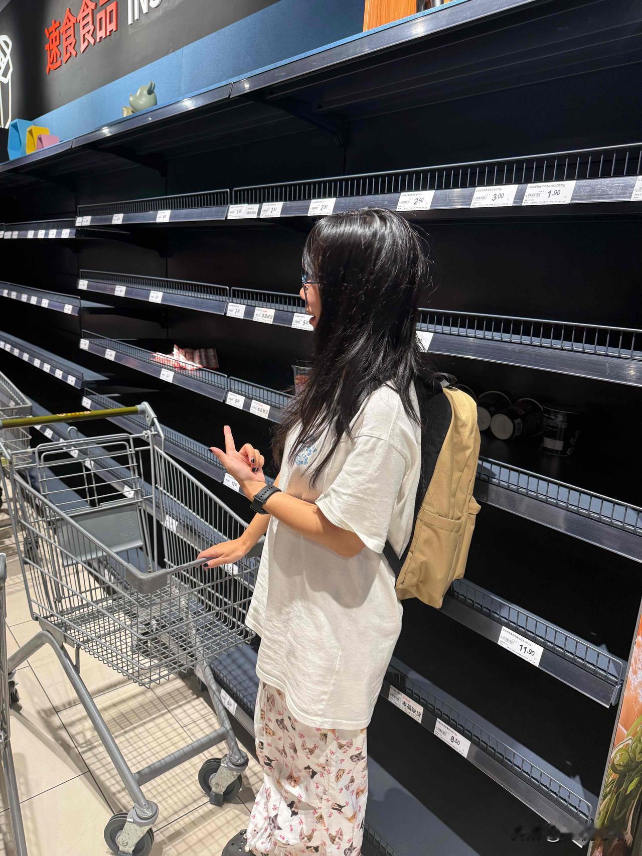 超市的钱是大风刮来的？广东人囤货给我整笑了逛超市真的会怀疑，大家钱包是不是开