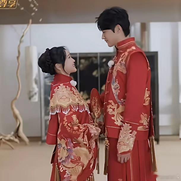 试婚纱都想着省钱，金莎孙丞潇的真实，打脸了多少作秀的明星情侣。在节目里两个人一起