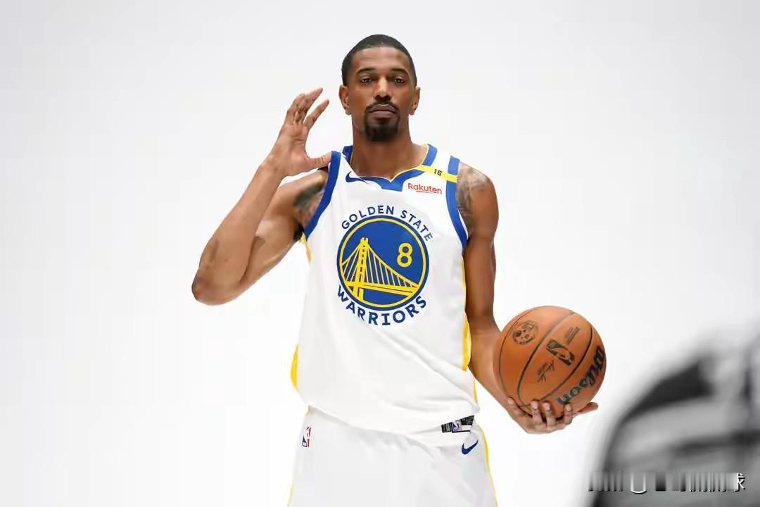 勇士大将梅尔顿真是特别的神奇！虽然今天勇士在主场以111：124不敌老鹰，但是让