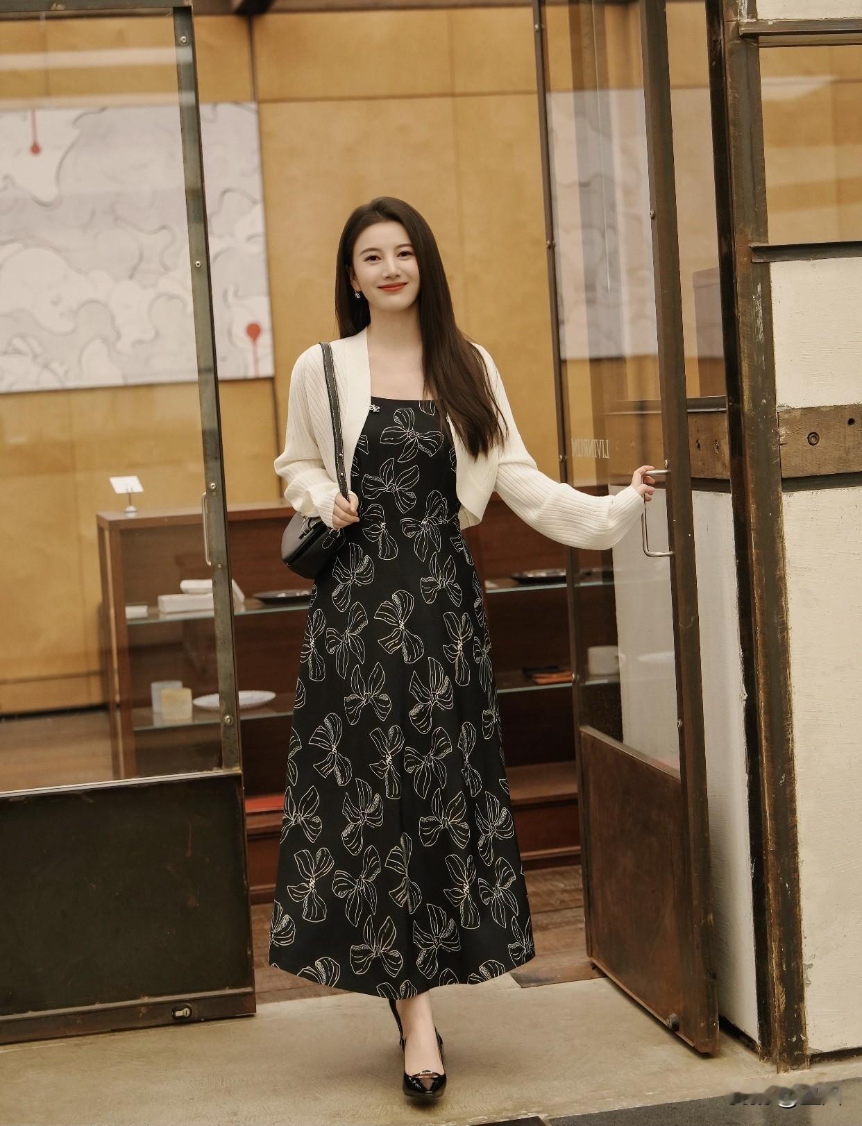 什么样的女人让男人看了就心动独立的女人，不依赖他人很迷人。