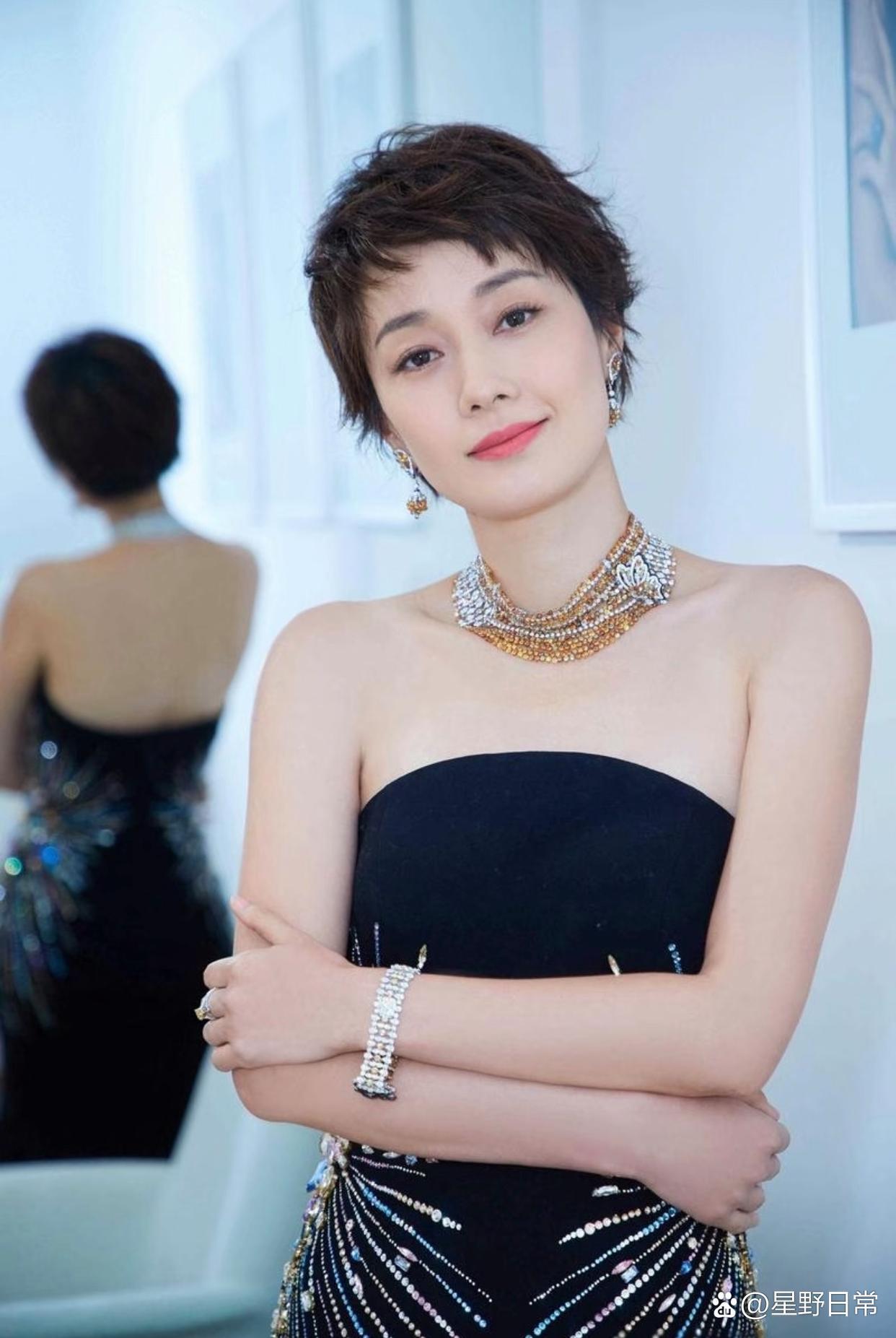 1.马伊琍近期在短视频平台热度居高不下，如今她已经拥有专属的人脉圈层，算得上圈