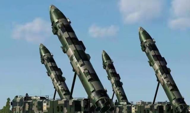 现代中国的震慑力不得不服！中国说了，不开第一枪，谁开打谁，不让你打出第二枪！其结