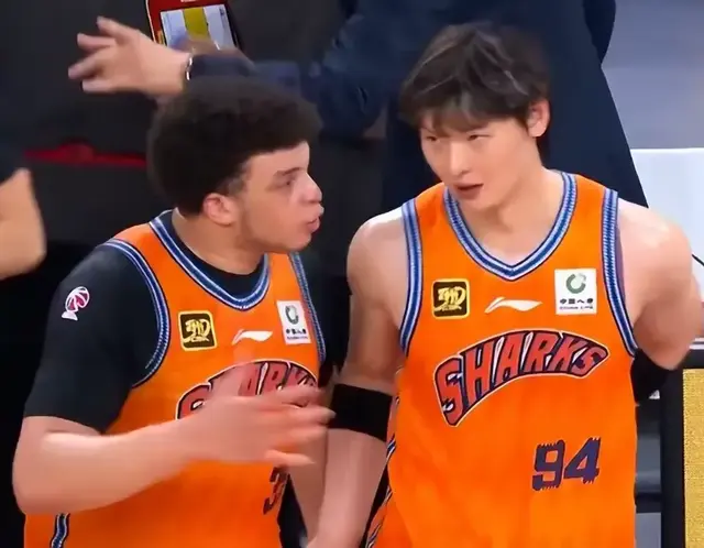 实话实说,CBA本季能影响夺冠的组合仅有3对洛夫顿王哲林不是第1