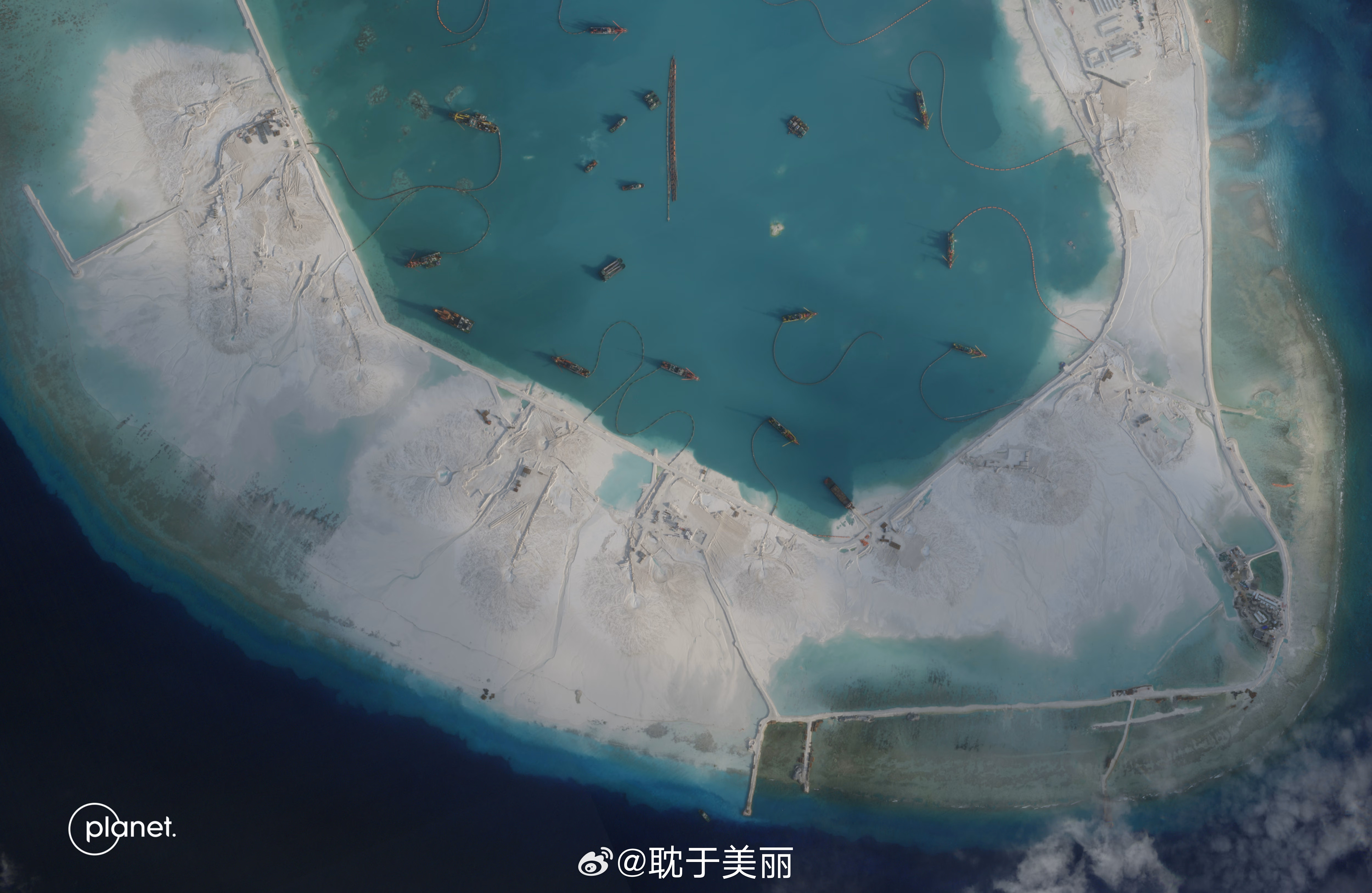 #西沙群岛#【#南海#最大人工岛易主！#羚羊岛#吹填完成】羚羊礁仅用约半年完成第一阶段吹填，从一片礁