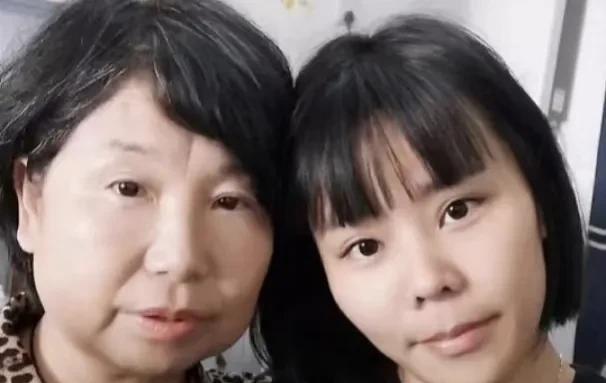 二八事件，许敏是真的惨，因为许敏不但被有的网友内涵，而且还被两个儿媳妇内涵。特