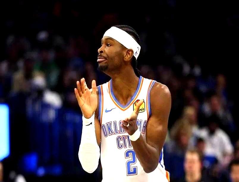 那边雷霆队已经磨刀霍霍了，这边湖人和火箭还在“肉搏”。西部第一的雷霆太狠