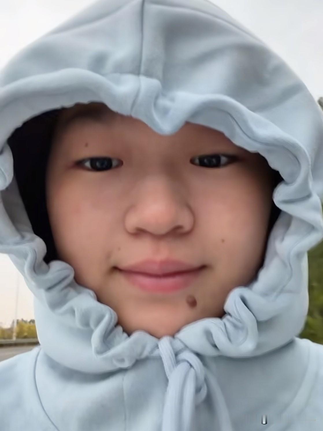 1月2日，全红婵更新生活vlog，并配文“大家好呀，大家新年快乐”。新年之际