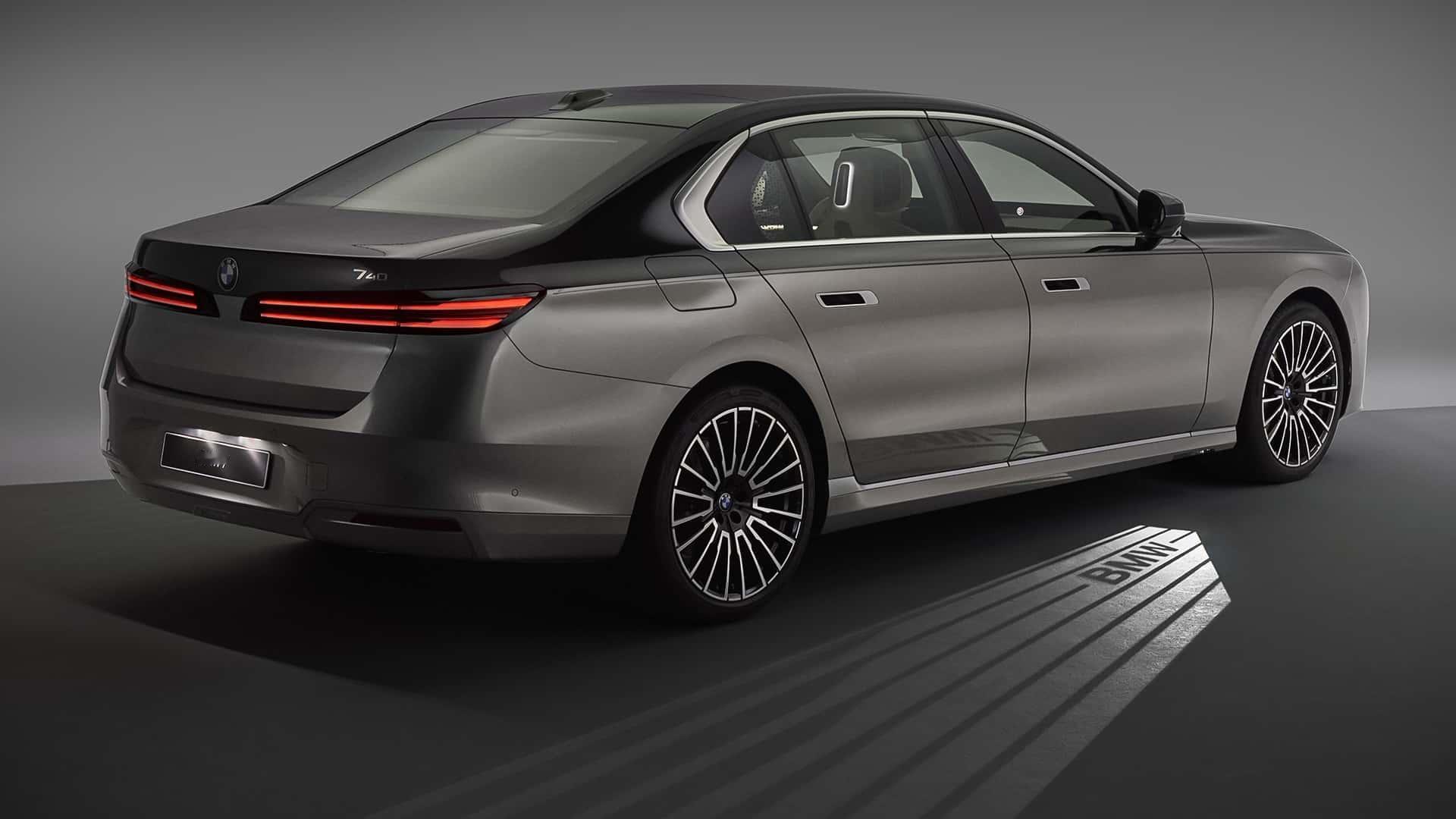 BMW7402026