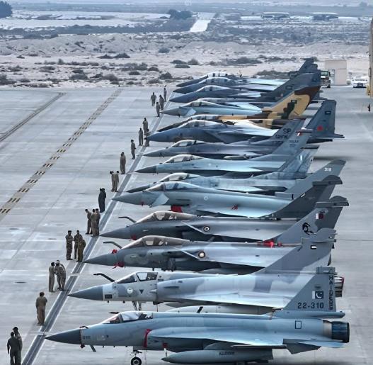 别再盯着美国在中东的小动作了，这场隐秘的联盟，才是改写地区格局的关键！据报道