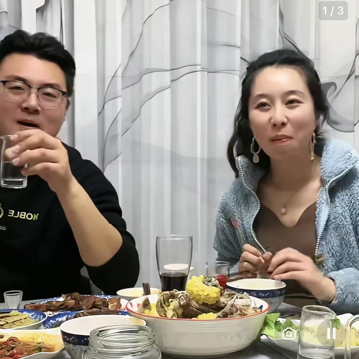 郭威呆吗，田静是贤妻吗？郭威一点不呆，这次给养父办葬礼，他有担当，自己一手安排