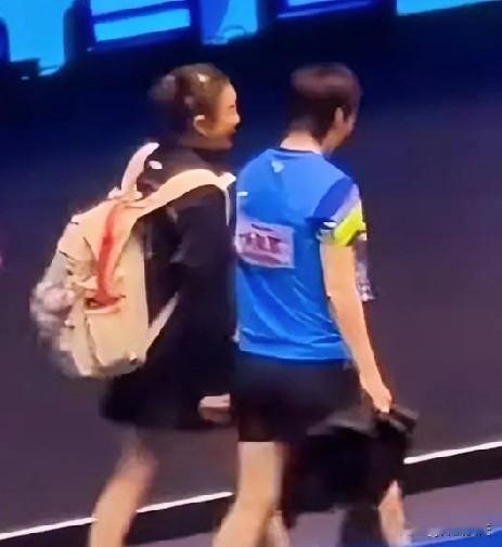 陈梦没有浪费一滴油。昨天输给王曼昱后，好像彻底放下了，十分轻松，很洒脱。没有遗