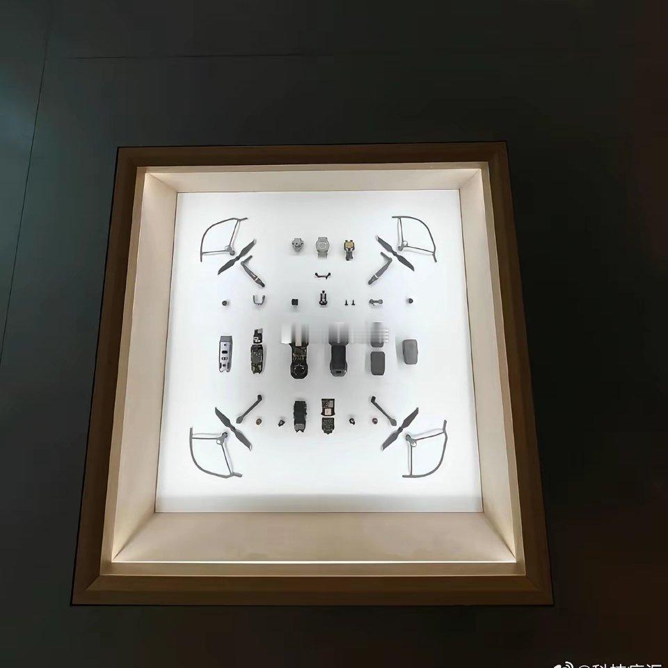当大疆不卖无人机当陈列~~~确实有点凄凉