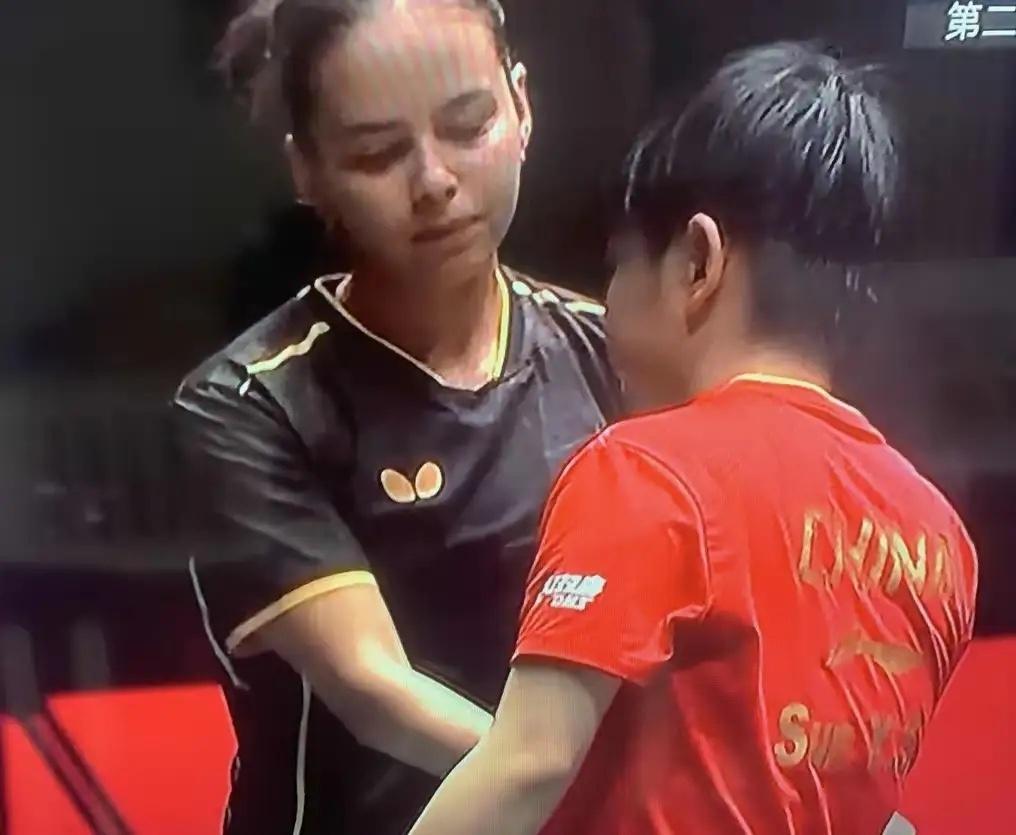 成都混团赛场“莎”气冲天！成都混团赛第二轮，莎莎对阵埃及选手的比赛超精彩！首局莎