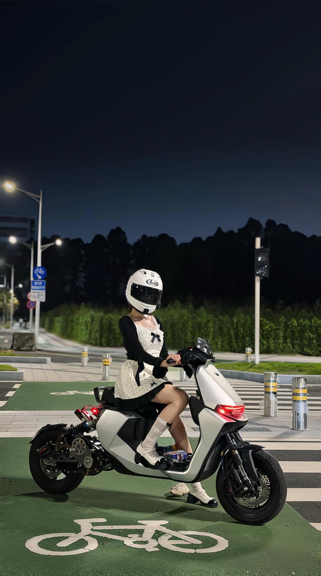 高德地图可以卸载了你的全世界来了女骑精神lively二级传动