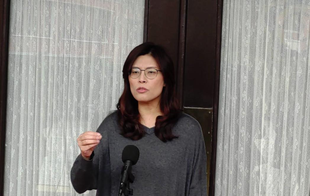 10月3日，国民党最新的一轮民调结果显示，郑丽文和郝龙斌二人的支持率太惊人了，太