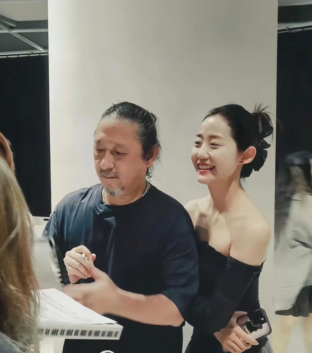 最新一期的《姐姐当家》播出后，不仅倪萍老师为万千惠妈妈打抱不平，而且好多网友也为