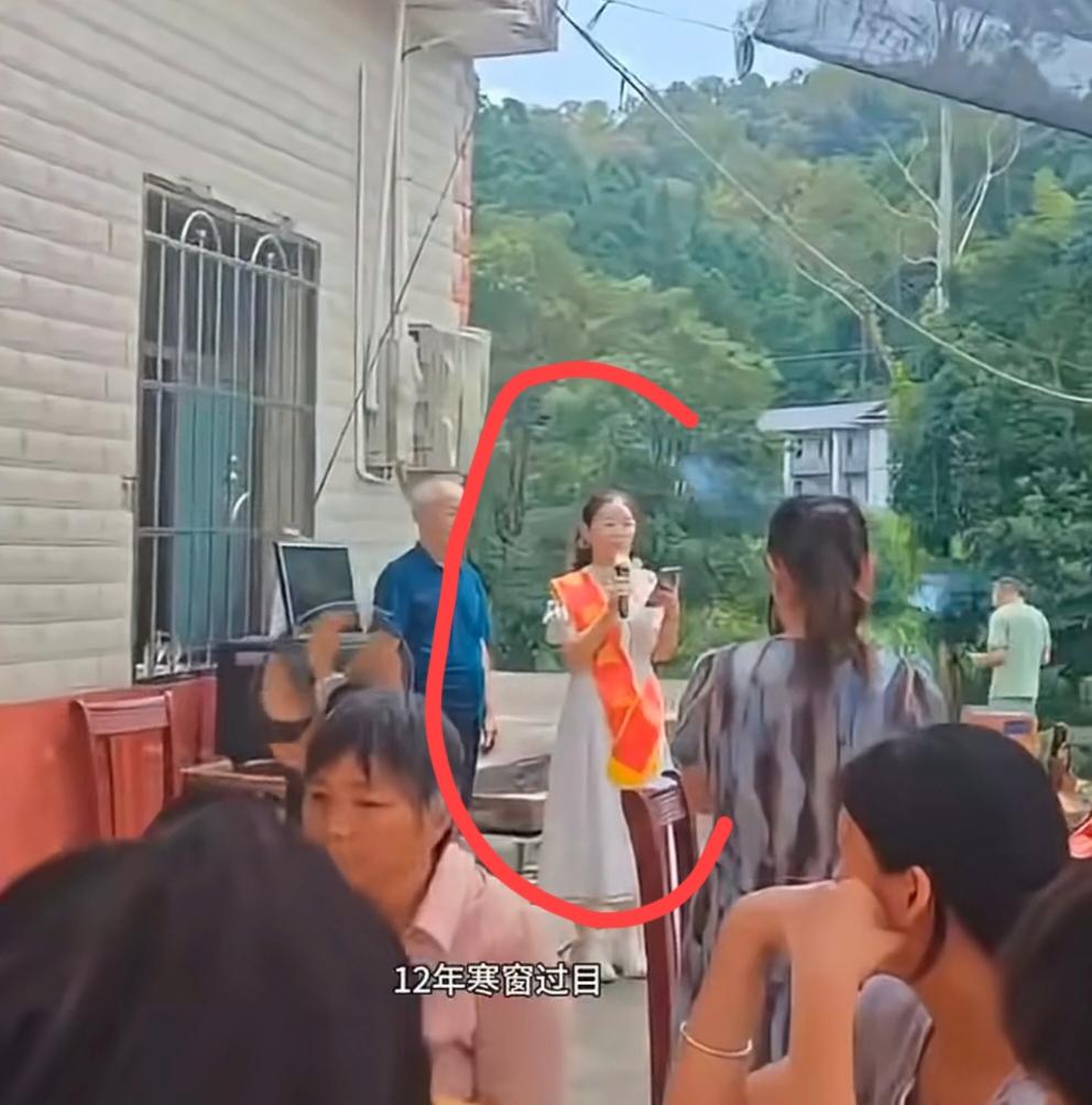 升学宴出事的根本原因不是朋友劝说办的问题，也不是房子真有质量问题，而是有人提议