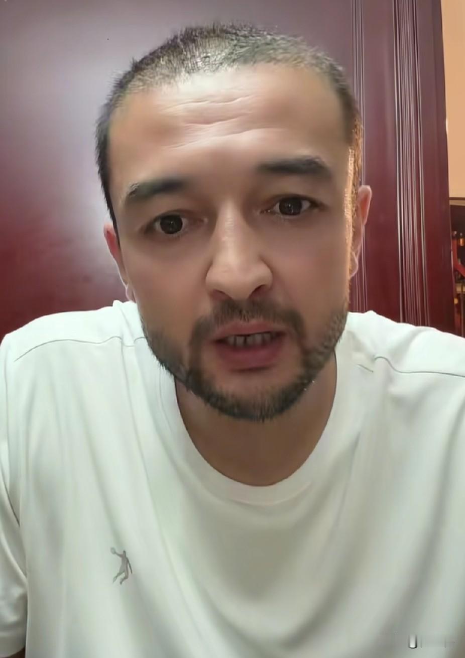敢打敢拼庞峥麟！西热力江谈庞峥麟：“庞峥麟第一场比赛确实打得非常不错，敢打敢