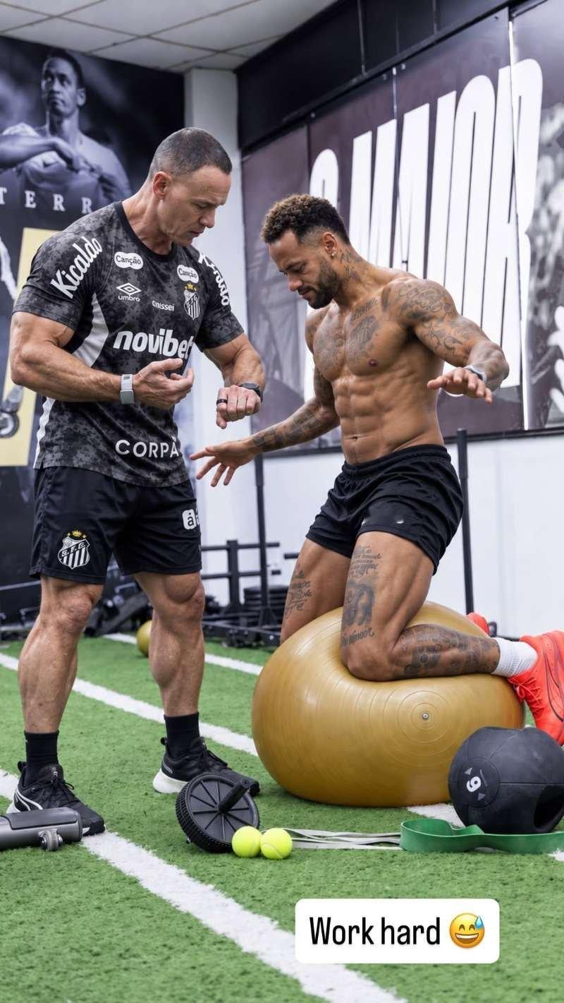 #neymar#完美的肌肉线条！#内马尔#​