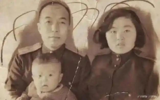 82年复查李兆麟案，北京市中院依法改判，为涉嫌此案的杨绰庵平反1950年7月，