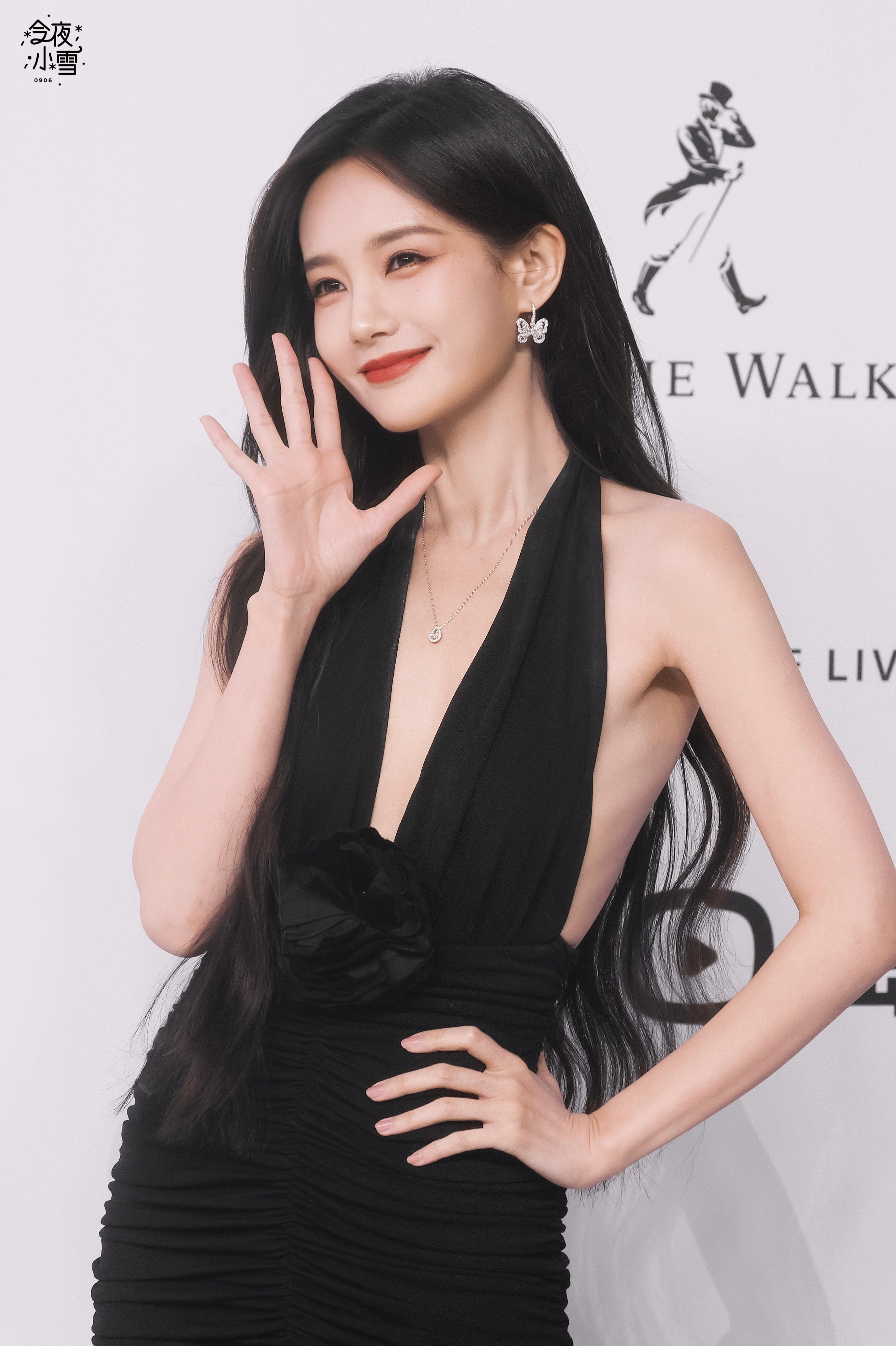 李一桐的眼睛怎么长得笑起来真是月牙弯弯😊好美啊