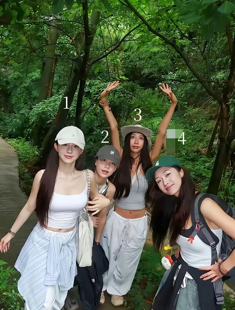 兄弟们，选一个做老婆，你会选哪个？