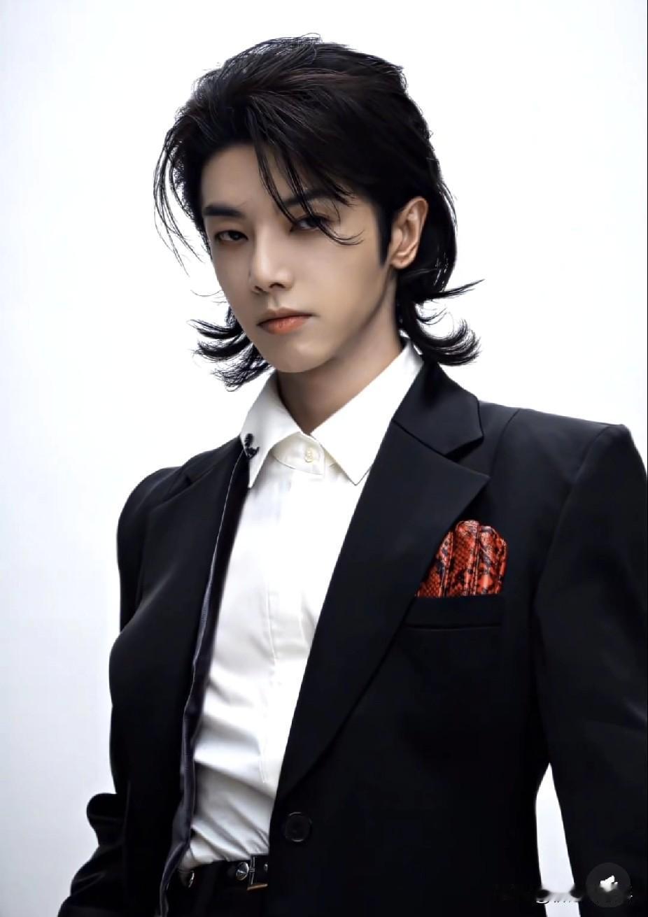 华晨宇，哭了！损失太大了！华晨宇花费重金在云南抚仙湖拿下三块地皮，计划斥资十几