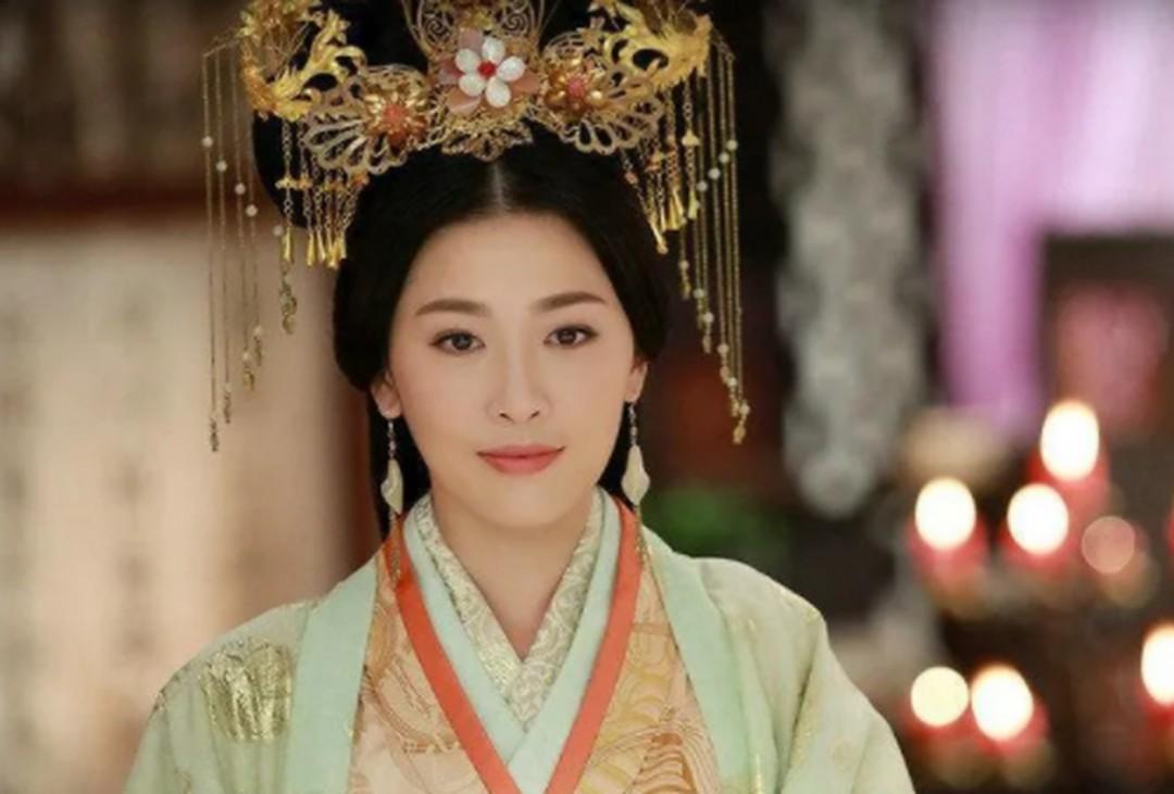 世人只知汉宣帝深爱许平君，却不知他第三任皇后才是人生赢家永始元年，太皇太后