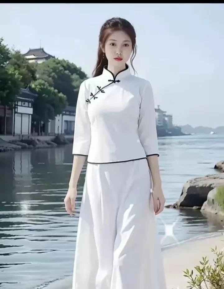 白衣飘飘，古风古韵，漫步在江南水乡。