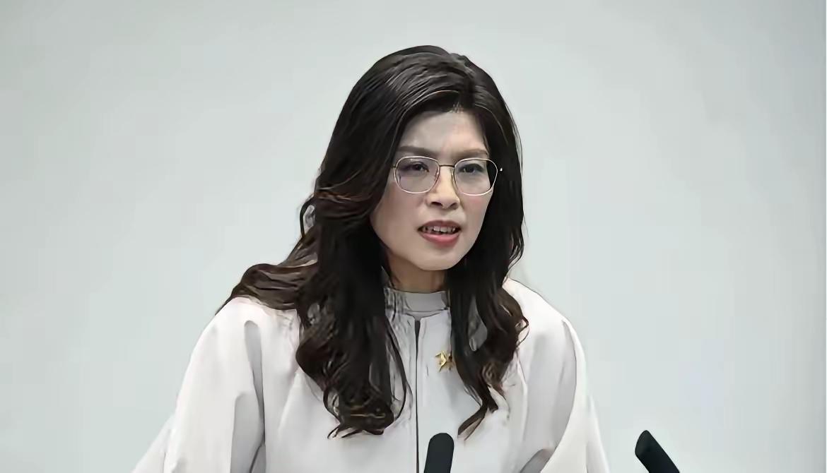 大老远跑到美国，想见总统、想见国务卿，想见一些有头有脸的政要，希望满满，热情满满