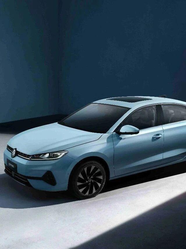 近日，一汽大众发布速腾S车型官图，计划在本月底亮相。速腾S车身尺寸分别为470