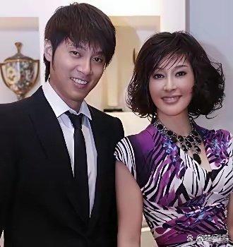 刘晓庆最爱的男人，姿色确实不一般。​​​