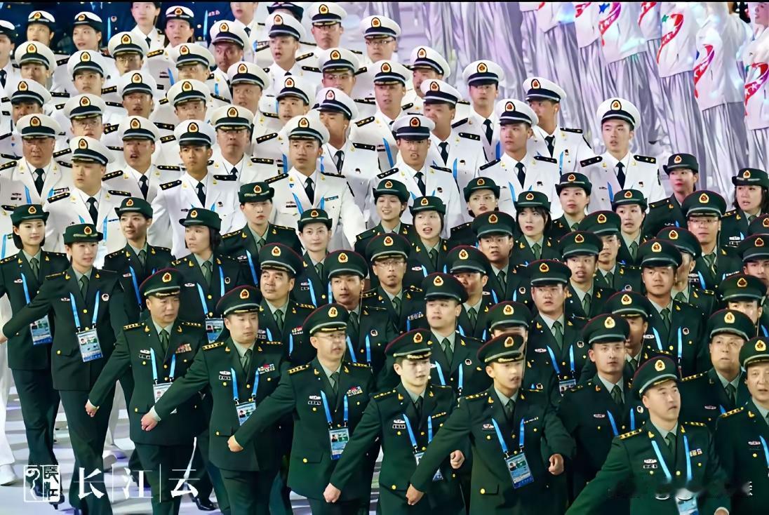 最可爱的人永远是我们伟大地军人