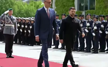 俄罗斯警告德国。如果德国给乌克兰的导弹打到俄罗斯境内，俄罗斯就要去炸柏林