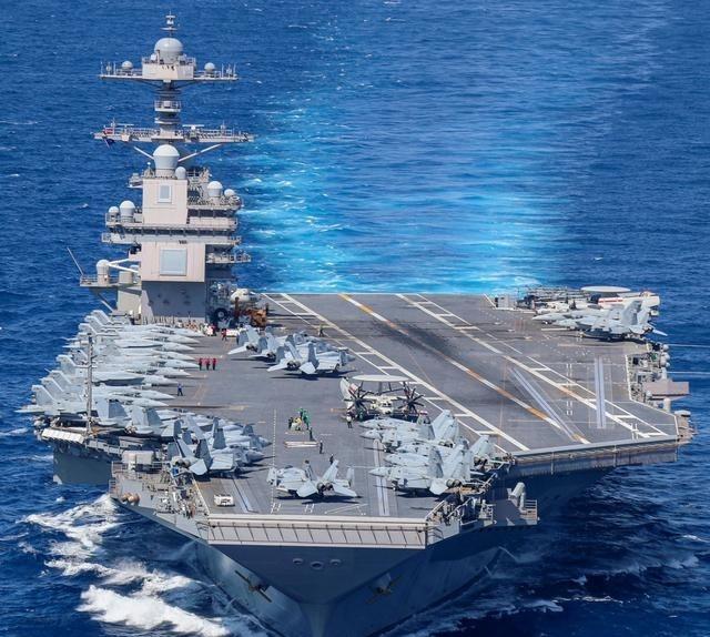 美国航母成了世界笑话！美国海军花了130亿刀打造的福特号航母，本该是海上霸主，