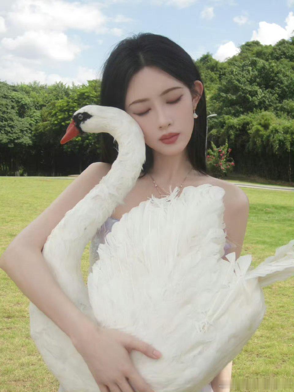 孟子义营业明媚大美女氛围感拉满了✨​​​