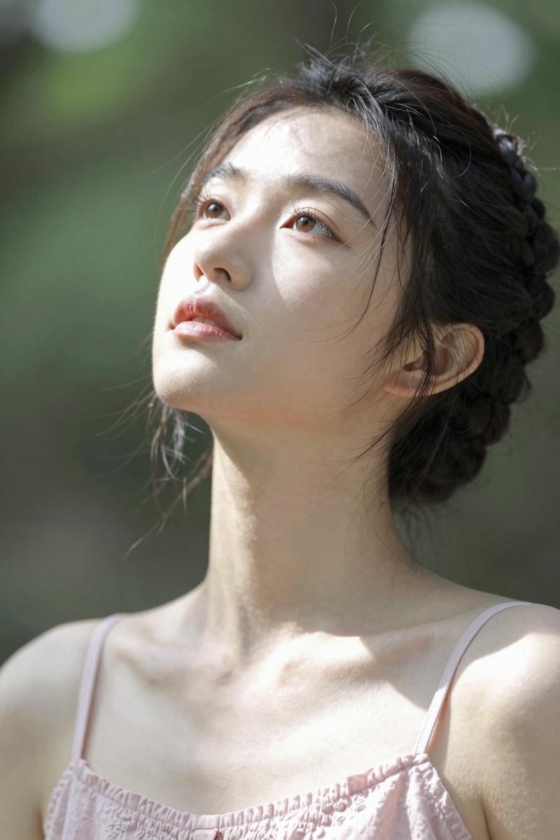 春风吹鬓发，日暖照眉梢。人像摄影你会喜欢什么类型的写真人物摄影作品分享