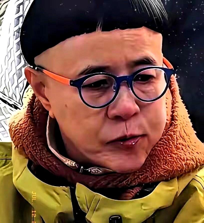 一个快六十岁的女人，每月拿着8900块退休金，刘纯燕又一次买下飞往广州的机票去