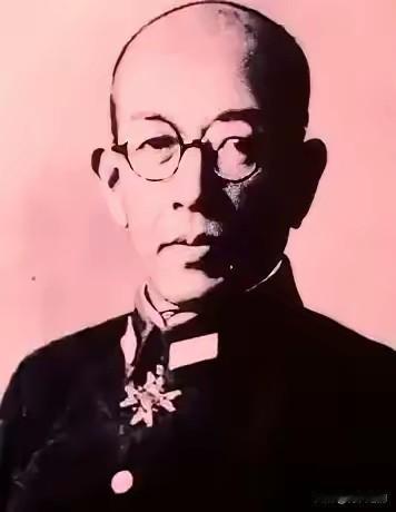 1939年，广西昆仑关，日军少将中村正雄腹部中弹，正在抢救。军医刚切开他的腹腔，