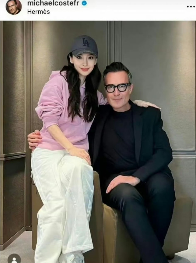 14日，47岁的黄晓明因为前妻baby与男人的亲密合影，以及baby